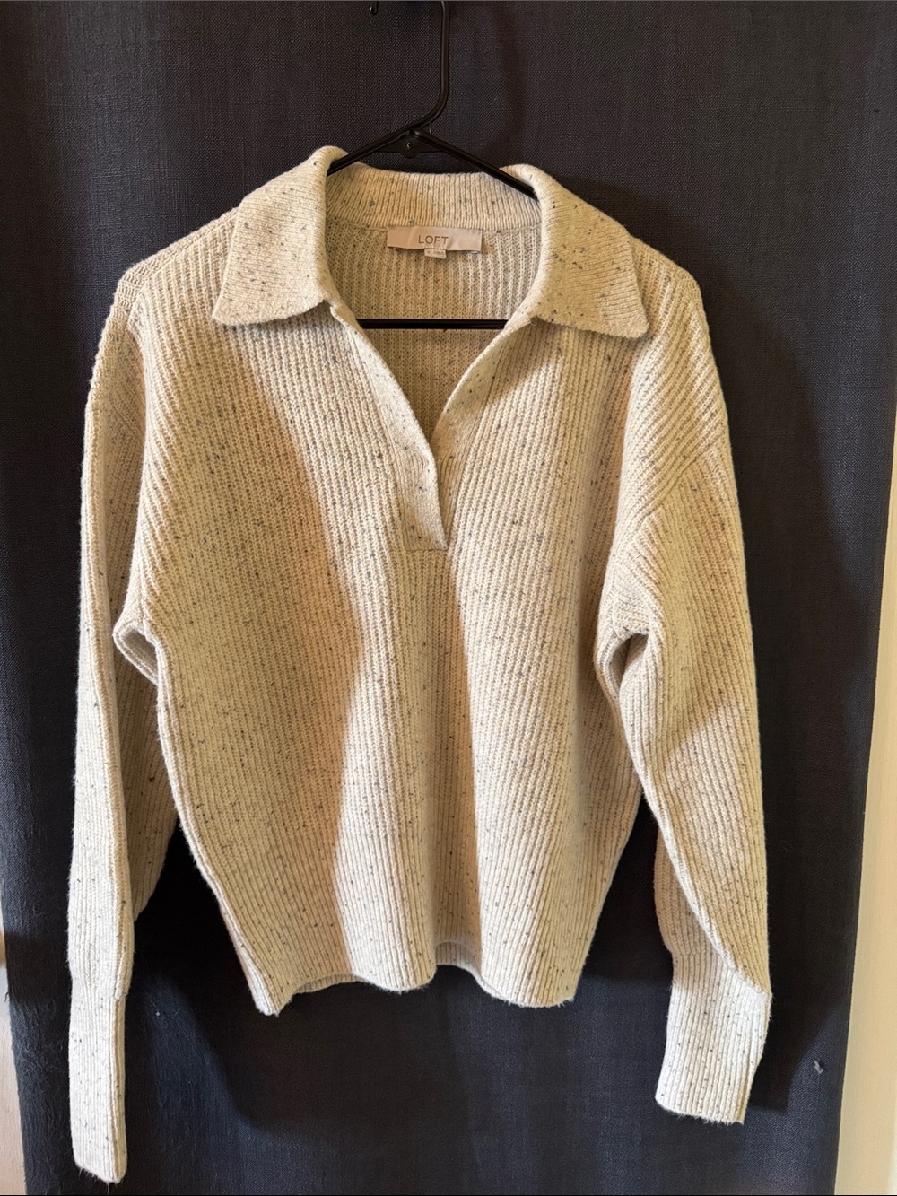 LOFT Cream Speckled V‑Neck Collared Knit Sweater